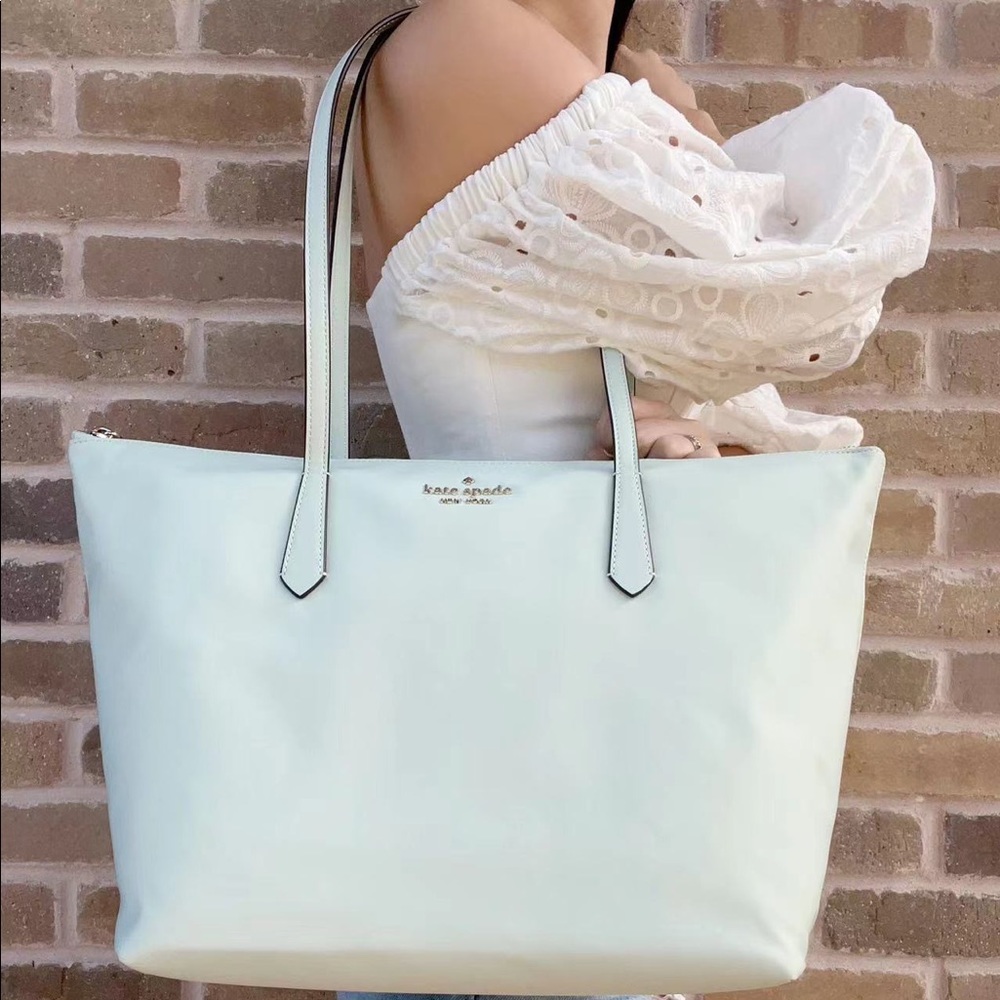 Kate Spade ♠️ Large Tote - Picture 2 of 4